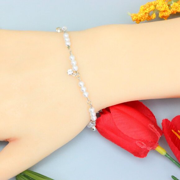 "Elegant & Trendy Bracelet, A Perfect Gift for Women, Thoughtful, EVCH1713 - Picture 5 of 10